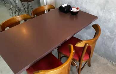 Imagem 7: Loja de utilidades e padaria