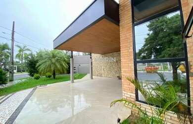 Imagem: A casa em condomínio possui 2 Dormitórios, 3 Banheiros, 2