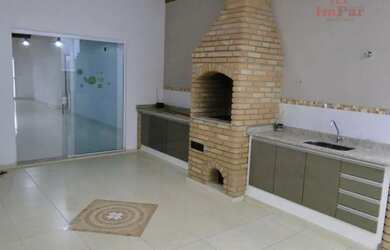 Imagem: A casa em condomínio possui 4 Dormitórios, 5 Banheiros, 4