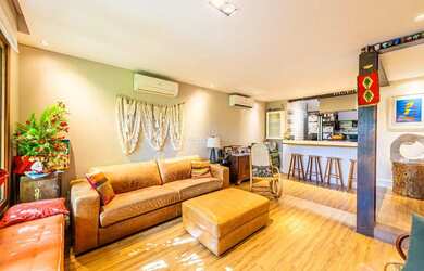 Imagem: A casa em condomínio possui 3 Dormitórios, 3 Banheiros, 2