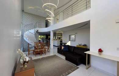 Imagem: A casa em condomínio possui 4 Dormitórios, 5 Banheiros, 5