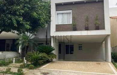 Imagem: A casa em condomínio possui 3 Dormitórios, 3 Banheiros, 4