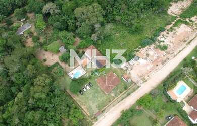 Imagem: A chácara possui 300m² de Área e está localizado em Atibaia