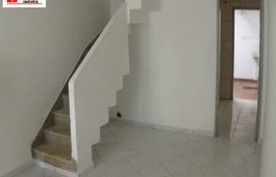 Imagem: A casa possui 2 Dormitórios, 2 Banheiros, 1 Vaga na garagem