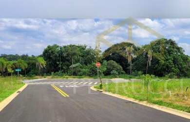 Imagem: O terreno possui 331m² de Área e está localizado em Jardim