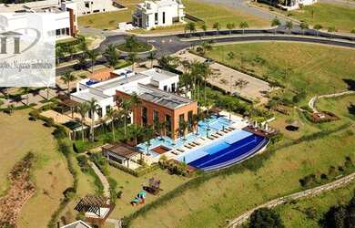 Imagem: A casa em condomínio possui 4 Dormitórios, 5 Banheiros, 5