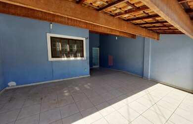 Imagem: A casa em condomínio possui 2 Dormitórios, 1 Banheiro, 2 Vagas