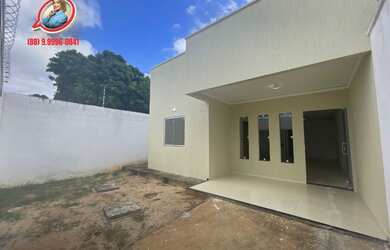 Imagem: A casa possui 3 Dormitórios, 3 Banheiros, 3 Vagas na garagem