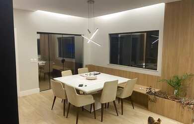 Imagem: A casa em condomínio possui 3 Dormitórios, 3 Banheiros, 2