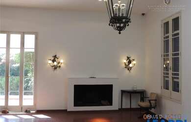 Imagem: A casa em condomínio possui 4 Dormitórios, 5 Banheiros, 5