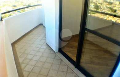 Imagem: O apartamento possui 2 Dormitórios, 2 Banheiros, 2 Vagas na