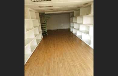 Imagem: O depósito possui 71m² de Área, Imóvel novo e está localizado