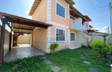 Imagem: A casa possui 3 Dormitórios, 3 Banheiros, 3 Vagas na garagem