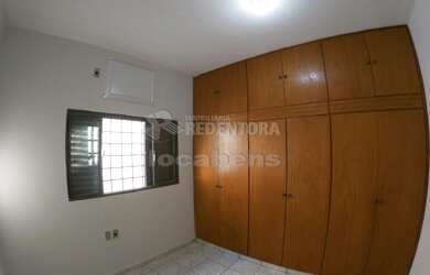 Imagem 13: São José do Rio Preto - Casa Padrão - Jardim Alto Alegre