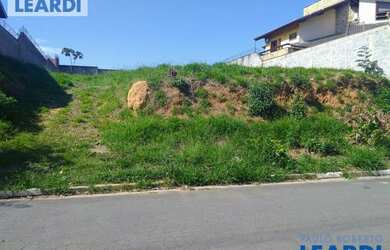 Imagem: O terreno possui 1.188m² de Área e está localizado em Arujázinho