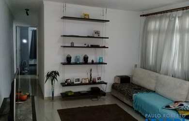 Imagem: A casa possui 3 Dormitórios, 2 Banheiros, 2 Vagas na garagem