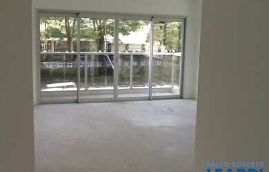 Imagem: O depósito possui 1 Vaga na garagem, 36m² de Área e está