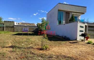 Imagem: O terreno possui 221m² de Área e está localizado em Plano