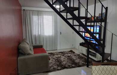 Imagem: A casa em condomínio possui 2 Dormitórios, 1 Banheiro, 2 Vagas