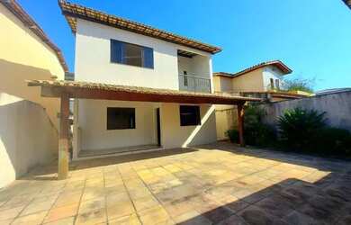 Imagem: A casa em condomínio possui 4 Dormitórios, 4 Banheiros, 3