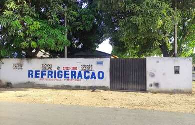 Imagem: A casa possui 2 Dormitórios, 1 Banheiro, 4 Vagas na garagem