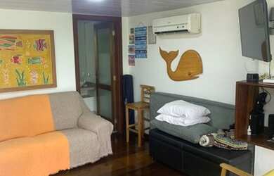 Imagem: A casa possui 4 Dormitórios, 4 Banheiros, 2 Vagas na garagem