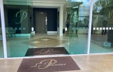 Imagem: A casa possui 2 Dormitórios, 4 Banheiros, 4 Vagas na garagem