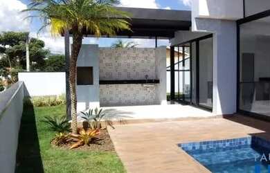 Imagem: A casa possui 3 Dormitórios, 5 Banheiros, 2 Vagas na garagem