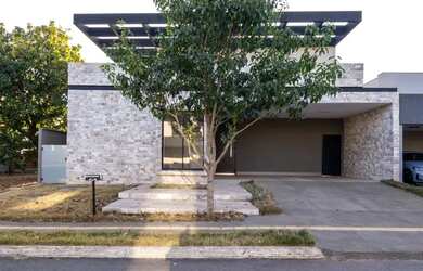 Imagem: A casa em condomínio possui 3 Dormitórios, 5 Banheiros, 4