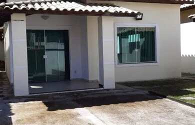 Imagem: A casa em condomínio possui 3 Dormitórios, 2 Banheiros, 2