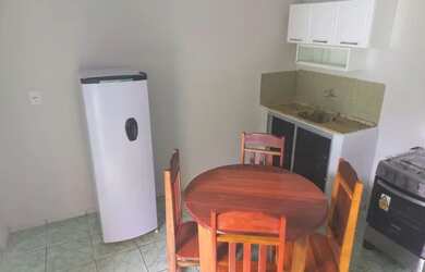 Imagem: A casa possui 1 Dormitório, 1 Banheiro e está localizado