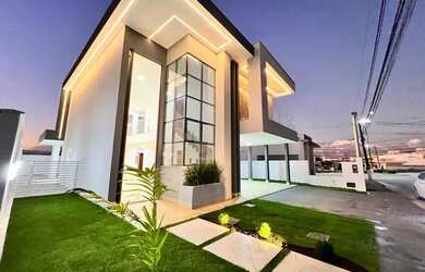 Imagem: A casa em condomínio possui 4 Dormitórios, 4 Banheiros, 3