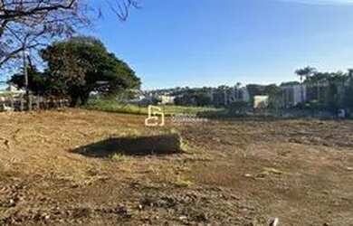 Imagem: O terreno possui 3352m² de Área e está localizado em Tirol