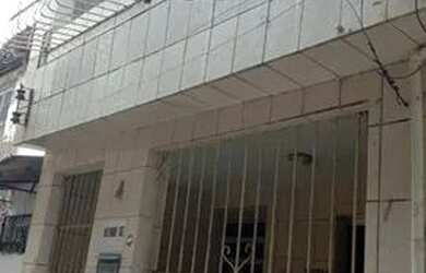 Imagem: A casa possui 2 Dormitórios, 2 Banheiros, 80m² de Área e