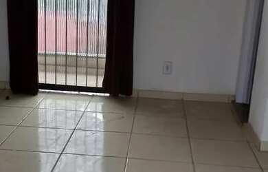 Imagem: A casa possui 2 Dormitórios, 3 Banheiros, 2 Vagas na garagem