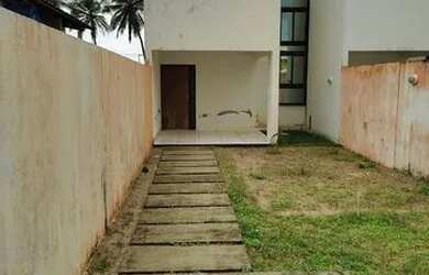 Imagem: A casa em condomínio à venda possui 4 Dormitórios, 3 Banheiros