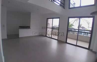 Imagem: O apartamento possui 1 Dormitório, 2 Banheiros, 1 Vaga na garagem