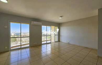 Imagem: O apartamento possui 4 Dormitórios, 4 Banheiros, 2 Vagas na