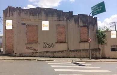 Imagem: O depósito possui 212m² de Área e está localizado em Centro