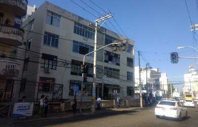 Imagem: O depósito para alugar possui e está localizado em Nazaré