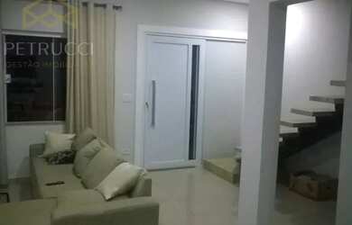 Imagem: A casa possui 3 Dormitórios, 2 Banheiros, 3 Vagas na garagem