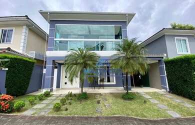 Imagem: A casa em condomínio possui 4 Dormitórios, 3 Banheiros, 2