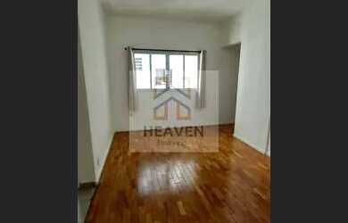 Imagem: O apartamento possui 1 Dormitório, 1 Banheiro, 1 Vaga na garagem