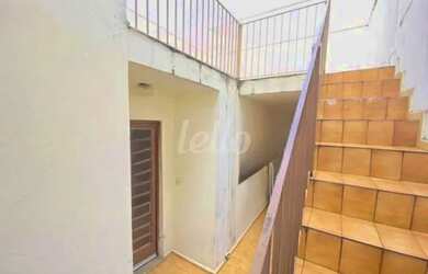 Imagem: A casa possui 2 Dormitórios, 1 Banheiro, 1 Vaga na garagem