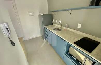 Imagem: O apartamento possui 1 Dormitório, 1 Banheiro, 1 Vaga na garagem