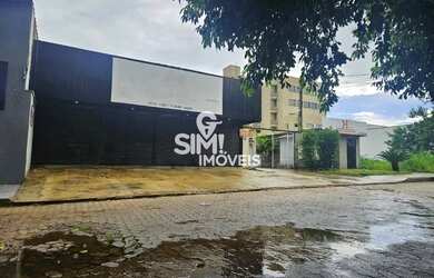 Imagem: O depósito possui 3 Vagas na garagem, 305m² de Área, Imóvel