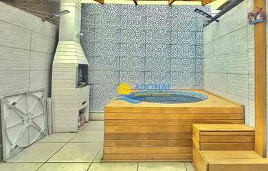 Imagem: A casa possui 3 Dormitórios, 2 Banheiros, 1 Vaga na garagem