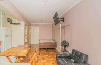 Imagem 2: Apartamento mobiliado no Passo da Areia em Porto Alegre