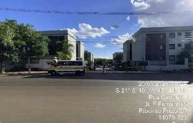 Imagem: O apartamento à venda possui 2 Dormitórios, 1 Banheiro e 42m²