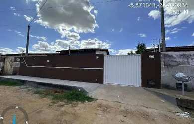 Imagem: A casa possui 2 Dormitórios, 1 Banheiro, 199m² de Área e